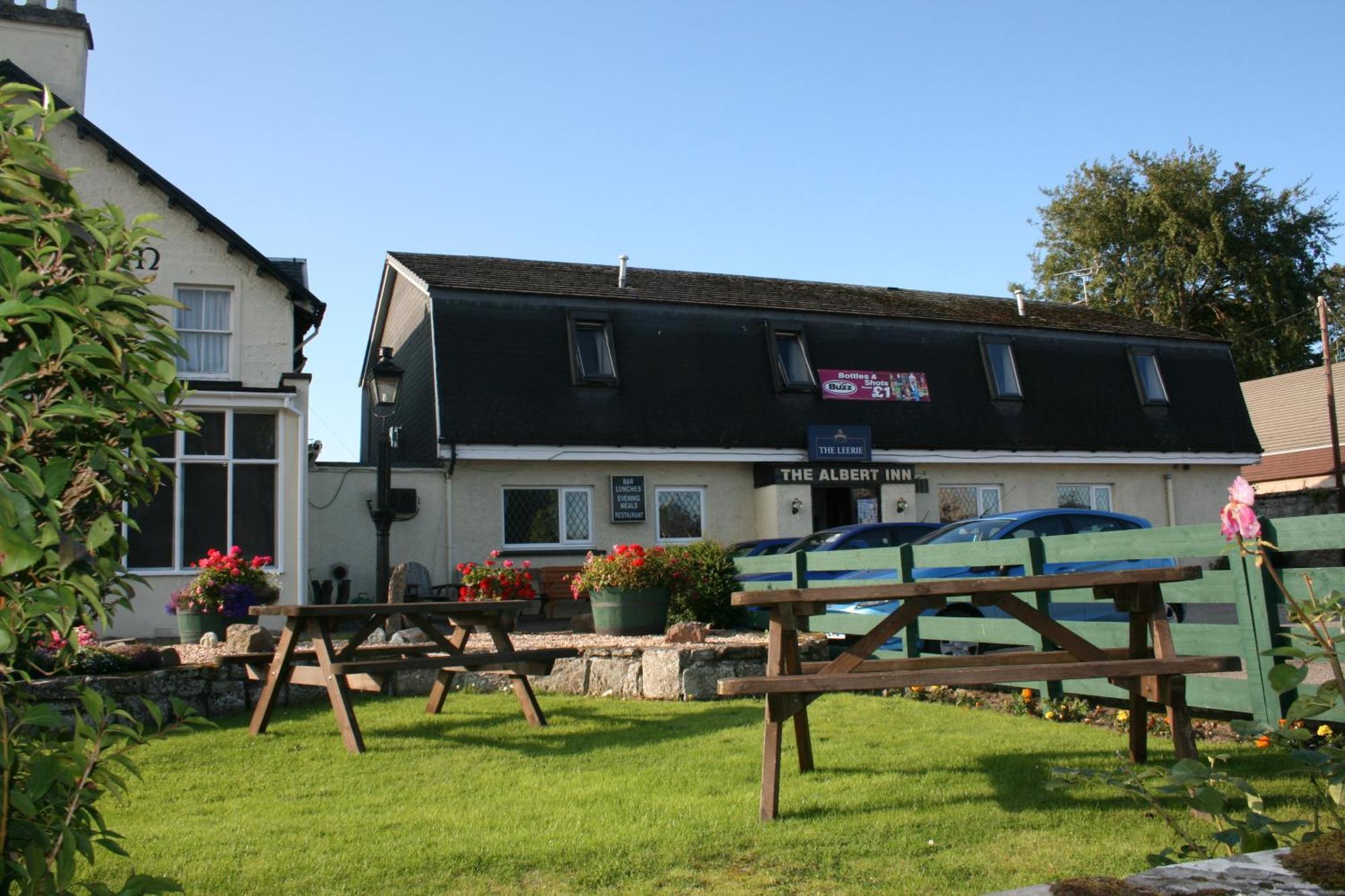 The Albert Inn نايرن المظهر الخارجي الصورة